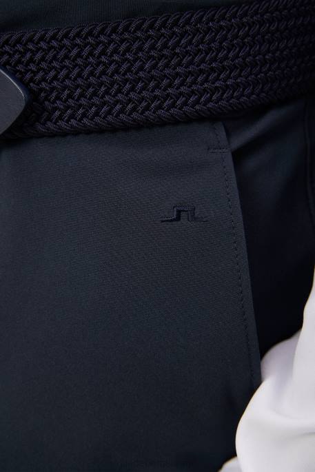 J.Lindeberg muutamat shortsit miehet laivasto 4VD0403 vaatetus