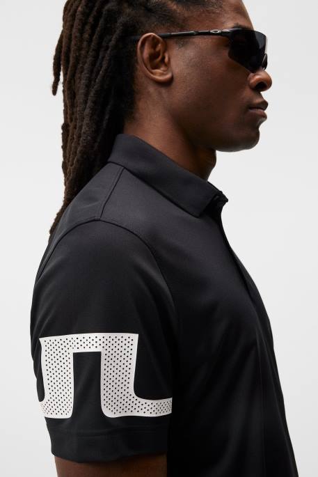 J.Lindeberg nummen poolo miehet musta 4VD0128 vaatetus