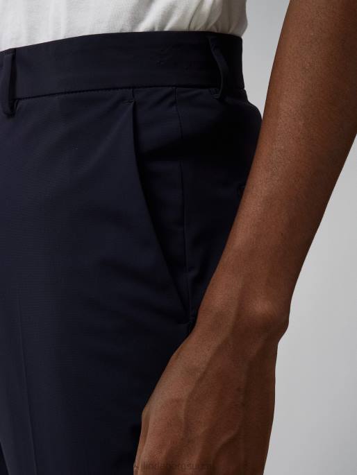 J.Lindeberg myöntää joustohousut miehet laivasto 4VD02557 vaatetus