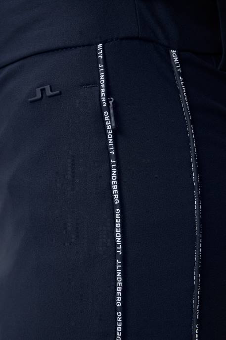 J.Lindeberg doris huohottaa naiset laivasto 4VD01736 vaatetus